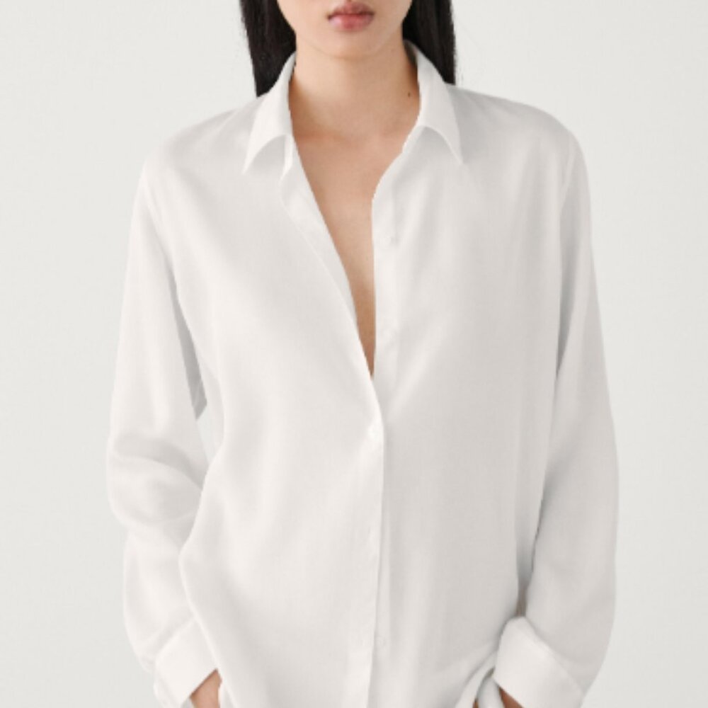 Classiques Entier Silk Stretch Button Down Blouse Off White Cream Back Vent